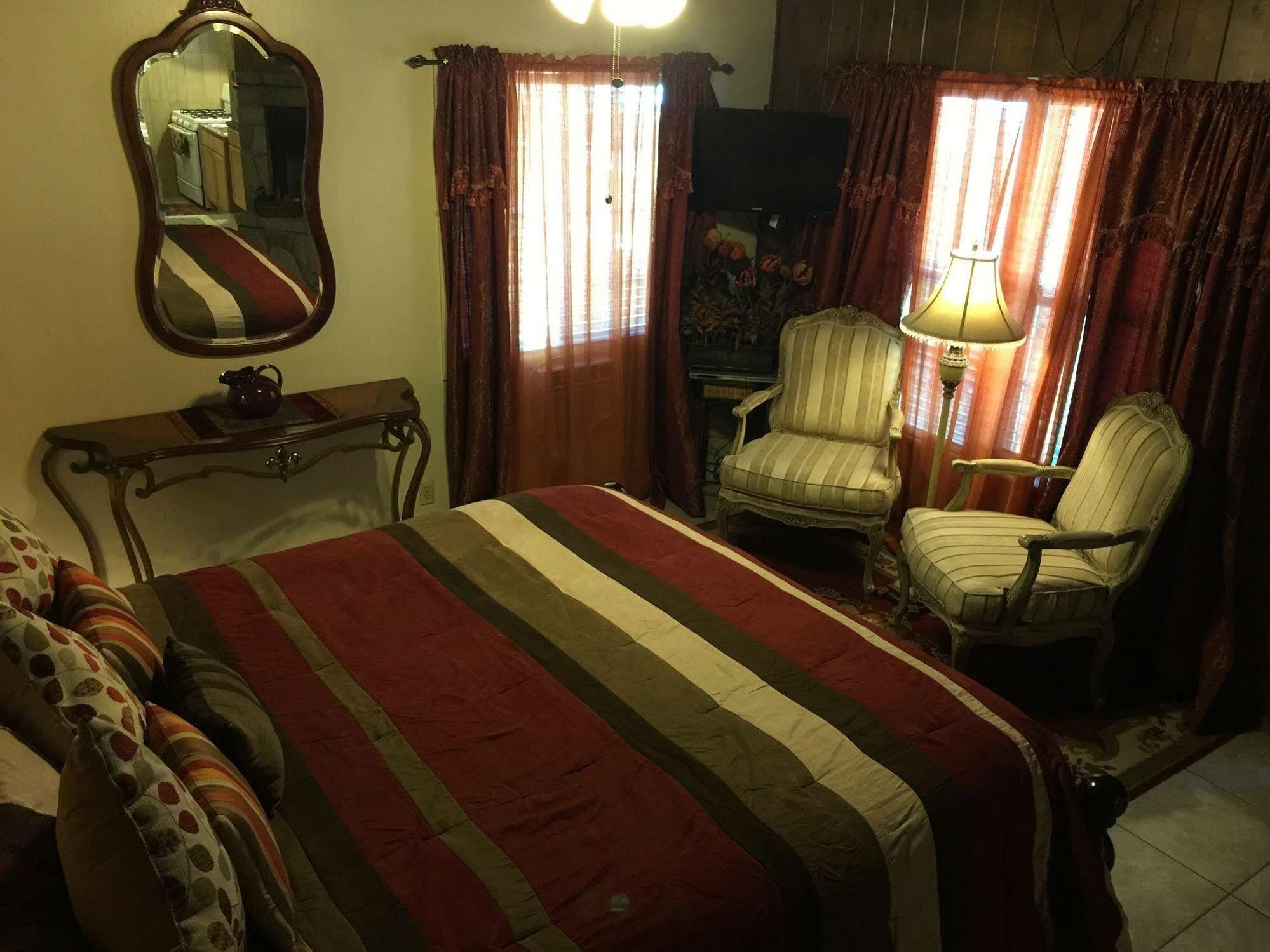לייק ארוהד Arrowhead Tree Top Lodge מראה חיצוני תמונה